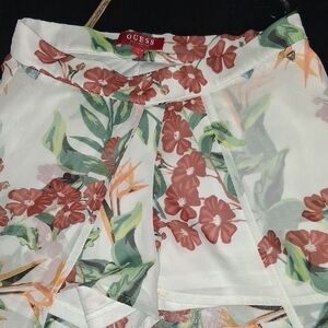 GUESS Floral Women's Skorts - White and Red